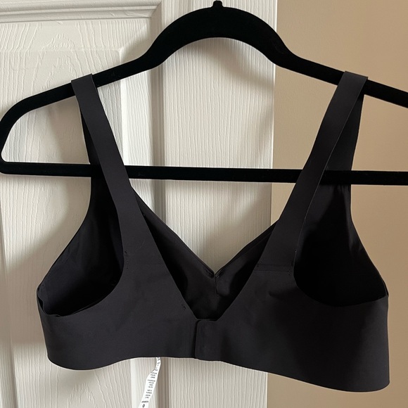 NWOT Lululemon Like Nothing Bra - Size 36A Black - Picture 3 of 4